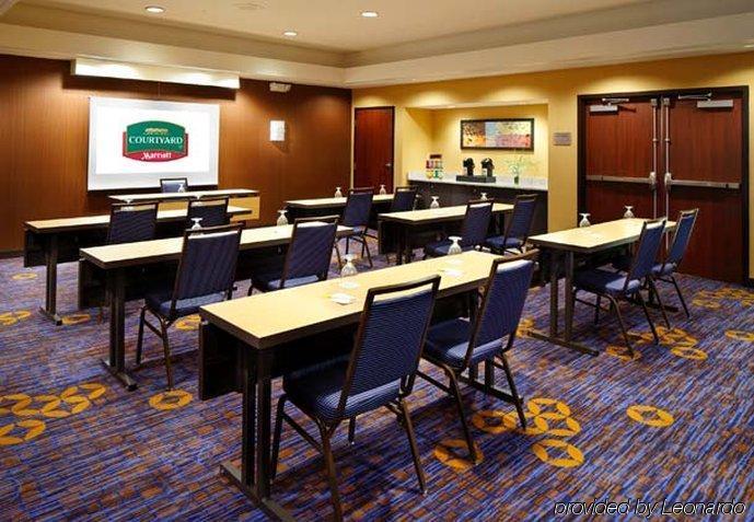 Hotel Courtyard By Marriott Cleveland Willoughby Obchodní fotografie