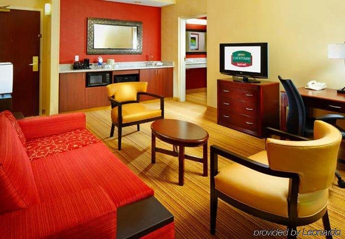 Hotel Courtyard By Marriott Cleveland Willoughby Pokoj fotografie