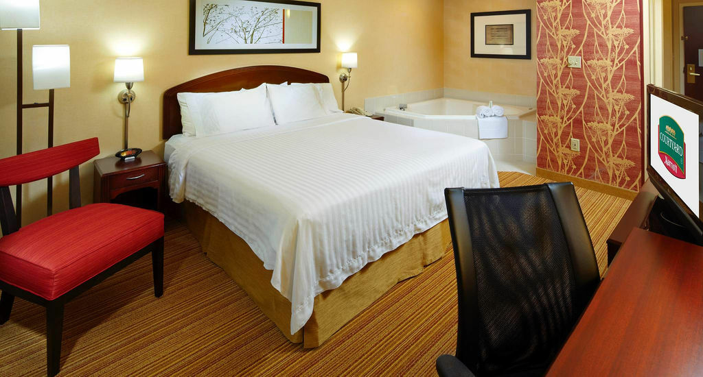 Hotel Courtyard By Marriott Cleveland Willoughby Pokoj fotografie